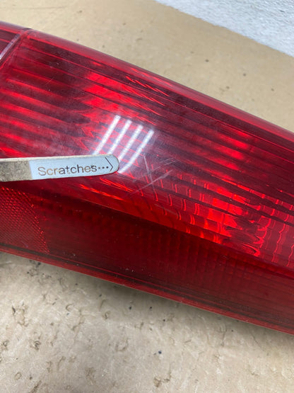 2002 - 2004 Honda Crv Cr-v Right Passenger Rh Side Tail Light AG1302 LK3
