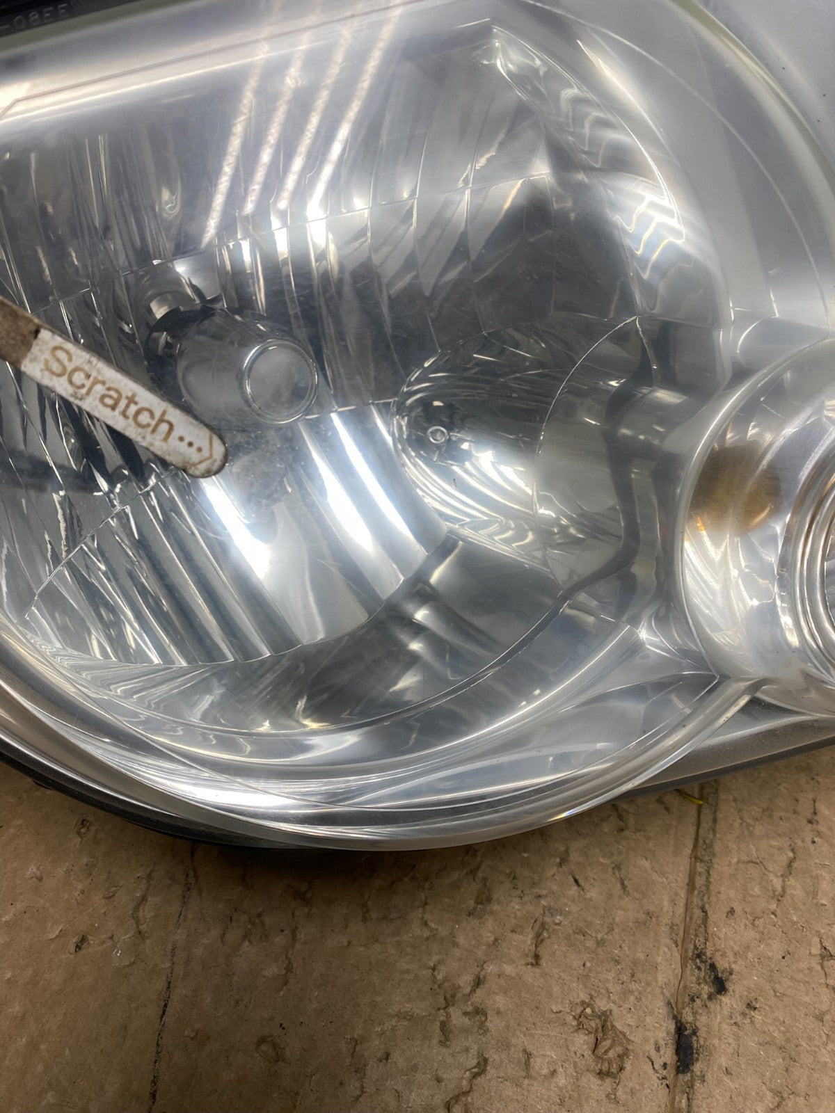 2008 to 2012 Ford Escape Headlights Left+Right Side Set Halogen V3727 DW3