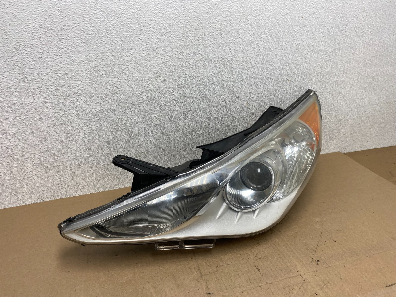 2011 - 2014 Hyundai Sonata Left Driver Lh Side Headlight Halogen AE6752 DW2