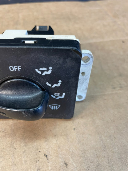 1999 to 2004 Ford F250 F350 Super Duty Heater A/C Climate Control ac5201 DG3