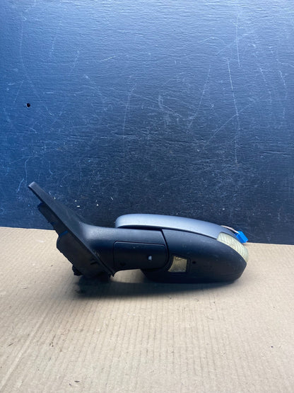2004 - 2006 Volvo S40 Left Driver Side Turn Signal View Door Mirror AG9477 DW3