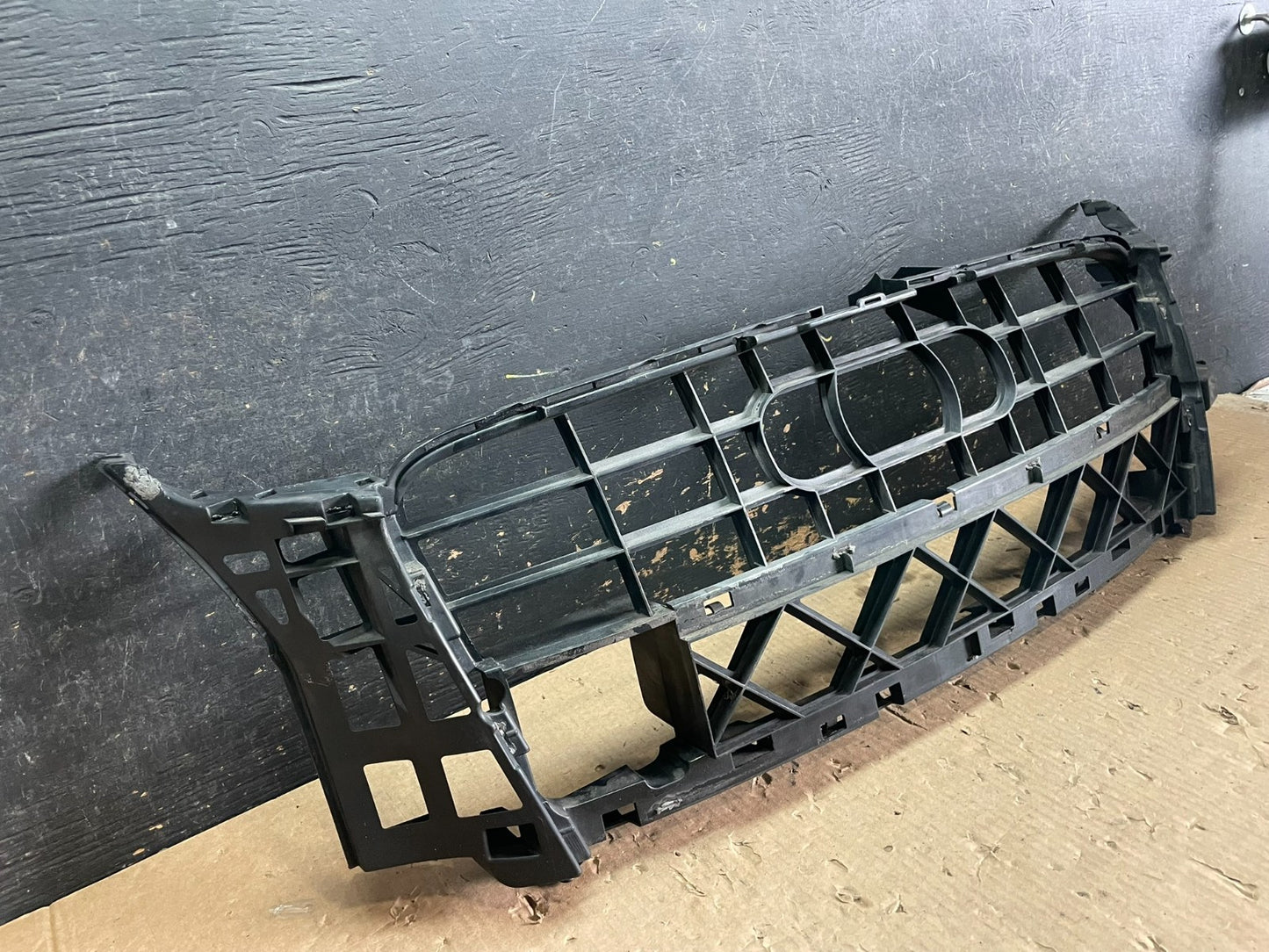 2007 2008 2009 Audi Q7 Front Bumper Cover Grill Support Reinforcement z3195 DG1