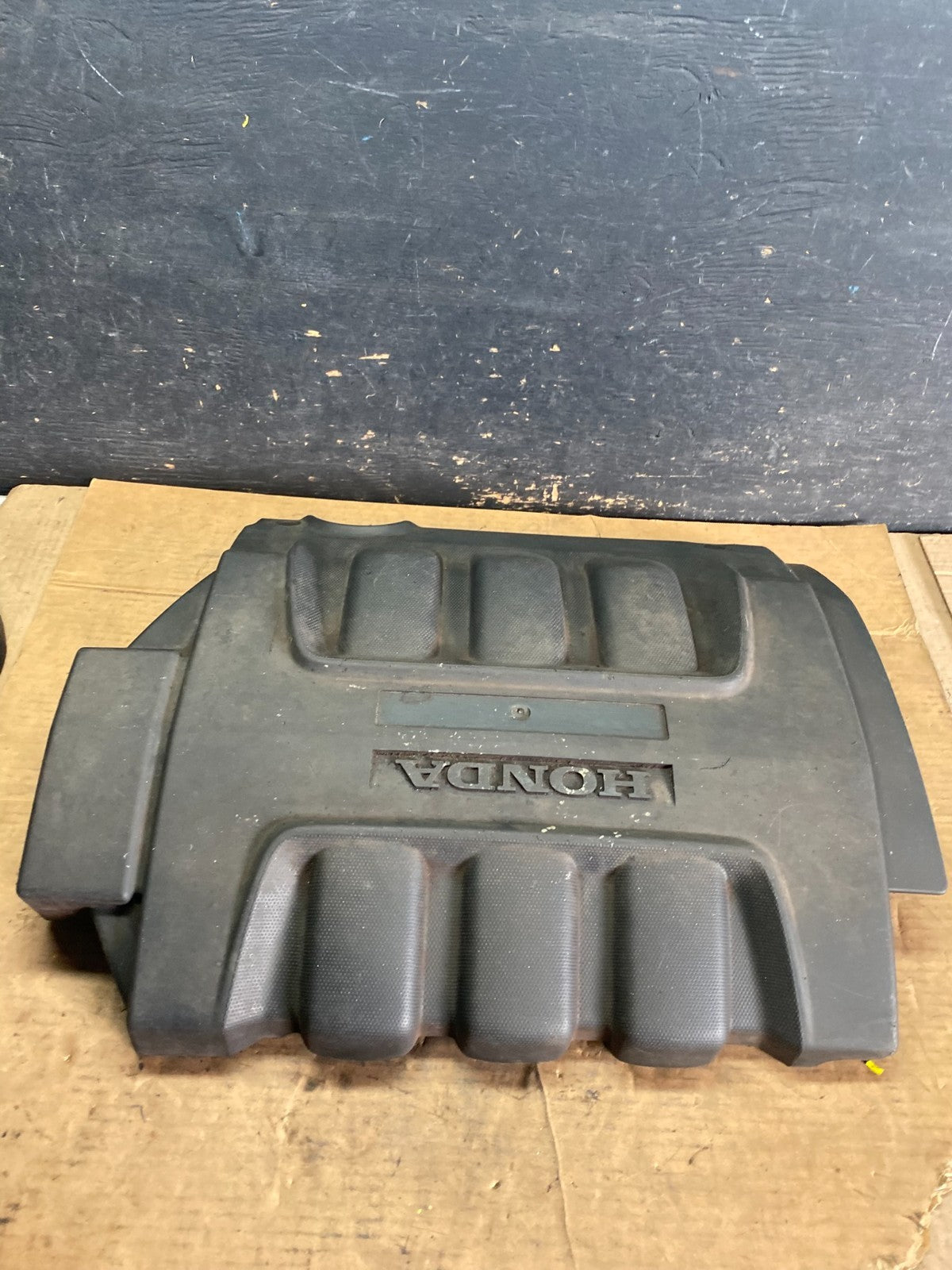 2005 to 2007 Honda Odyssey Black Engine Cover OEM Q8513 DG1