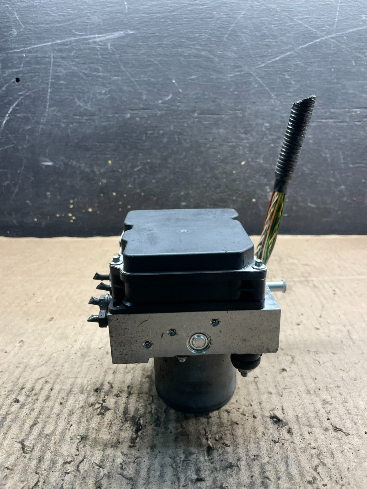 2007 - 2009 Land Rover Range Rover Sport ABS Anti Lock Brake Pump Module s84221