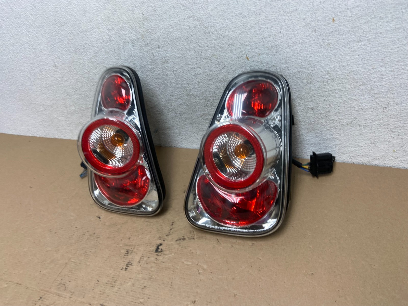 2001 to 2005 Mini Cooper R50 R52 Left+Right Tail Lights AF4507 DG1