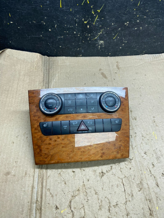 2006 to 2008 Mercedes W251 R350 AC Temp Heater Climate Control OEM X6174 DG0