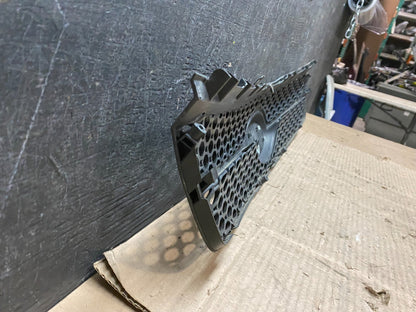 2007 to 2009 Kia Spectra 5 Door Hathcback Front Upper Grill Grille H4428 DG OEM5