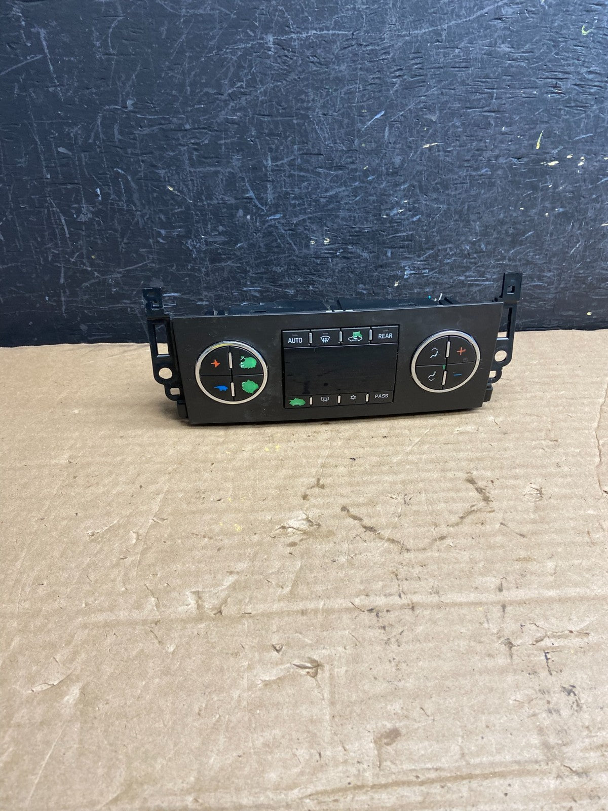 2007 - 2011 Chevrolet Silverado Gmc Sierra A/C Heater Climate Control AF2072 DW0
