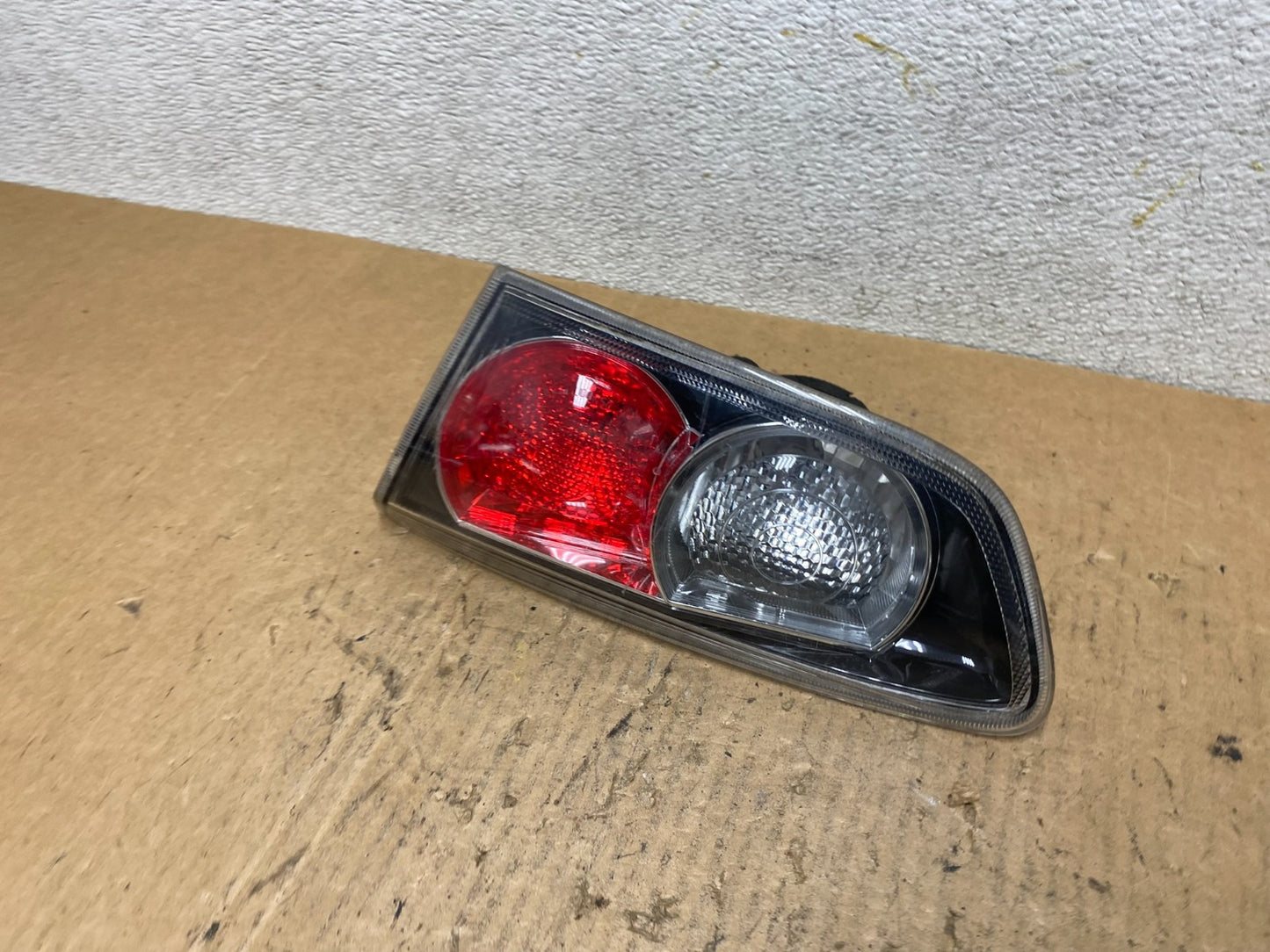 2008-2015 Mitsubishi Lancer Evo 10 X Right Passenger Inner Tail Light Q7725 DW1