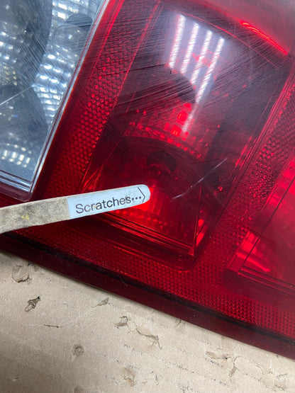 2005 to 2006 Jeep Grand Cherokee Left Driver Side Lh Tail Light AD4304 LK3