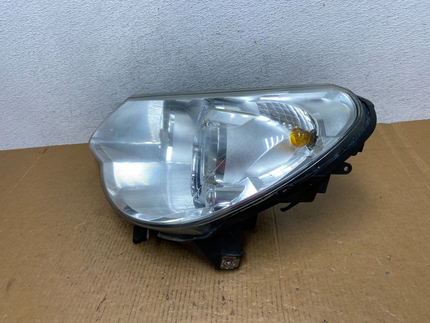 2007 to 2010 Chrysler Sebring Left Driver LH Side Headlight AE0687 DW1