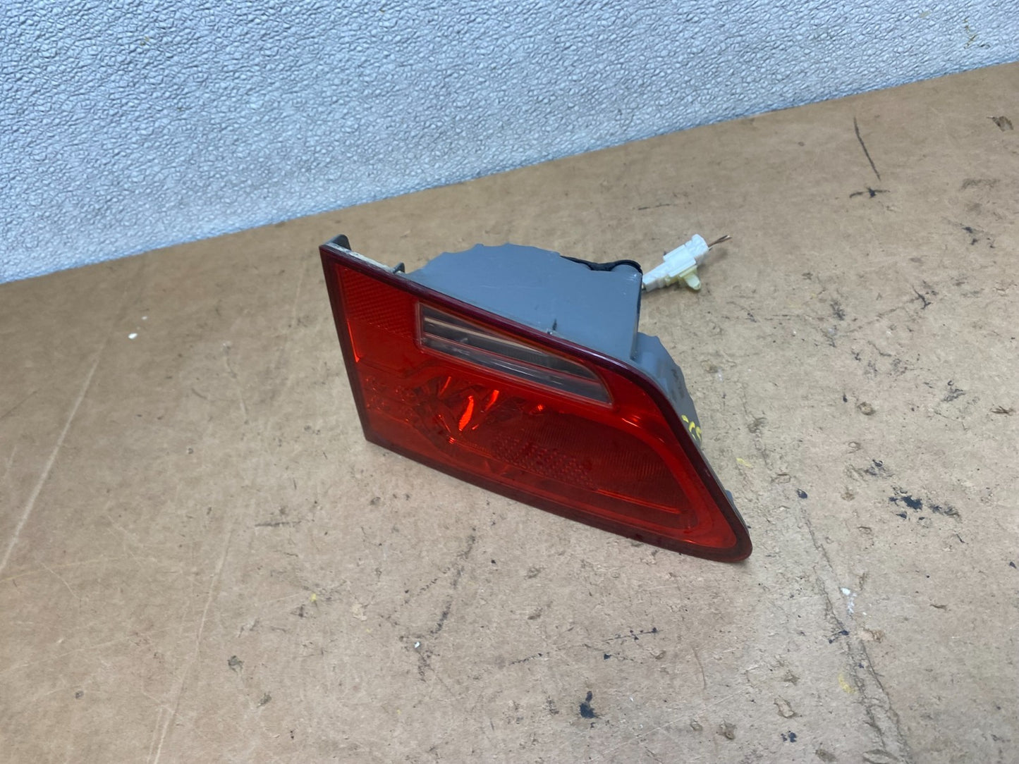 2010 to 2013 Kia Forte Right Passenger RH Side Tail Light Inner Oem X6665 DW1
