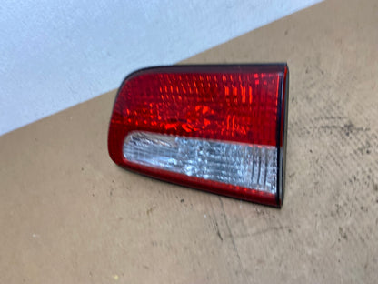 2001 - 2003 Toyota Sienna Right Passenger Rh Side Inner Tail Light OEM AC3070 LK1