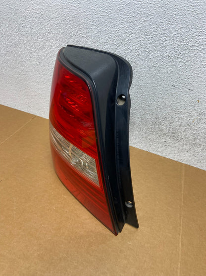 2007 2008 2009 Kia Sorento Left Driver LH Side Tail Light AD8884 DW1