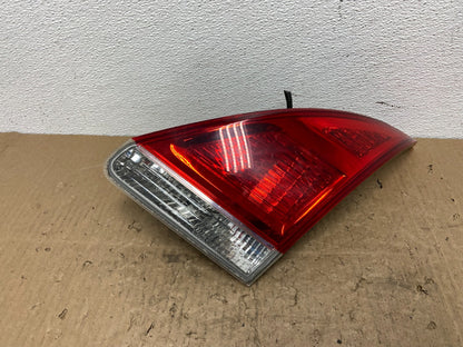 2009 to 2012 Toyota Venza Right Passenger RH Side Inner Tail Light OEM AC0138 DG0