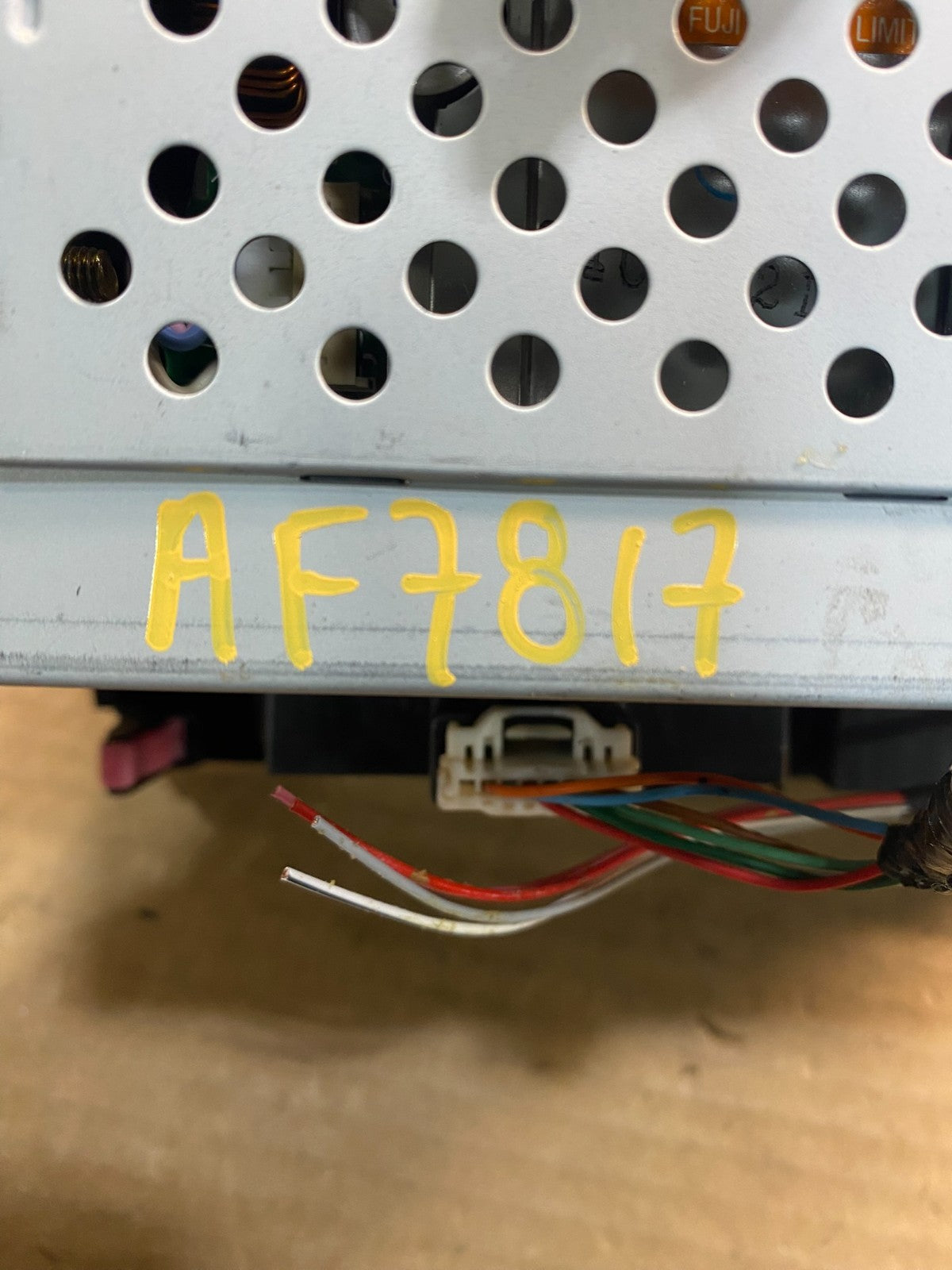 2004 to 2005 Toyota Prius Radio Stereo Receiver Screen Display AF7817 DG6