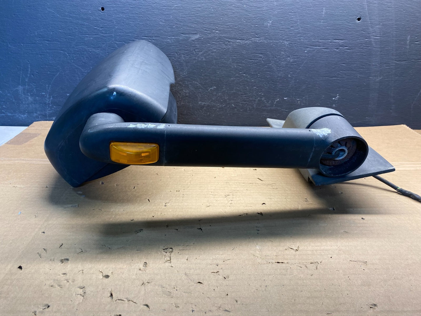 2005 Chevrolet Express Savana Right Passenger RH Side View Mirror AC8791 DG1