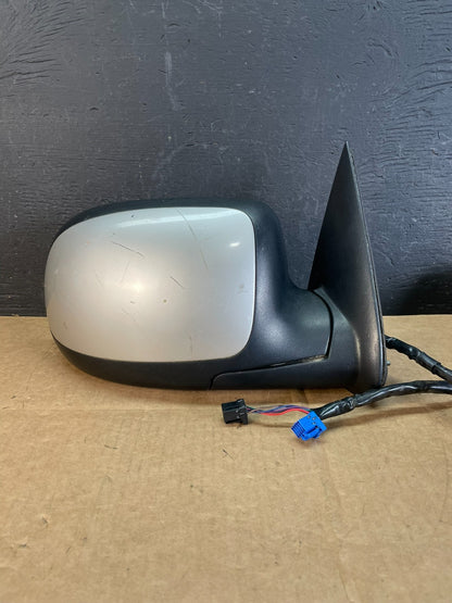 2003 to 2006 Gmc Yukon Right Passenger Turn Signal View Door Mirror AE0911 DG0