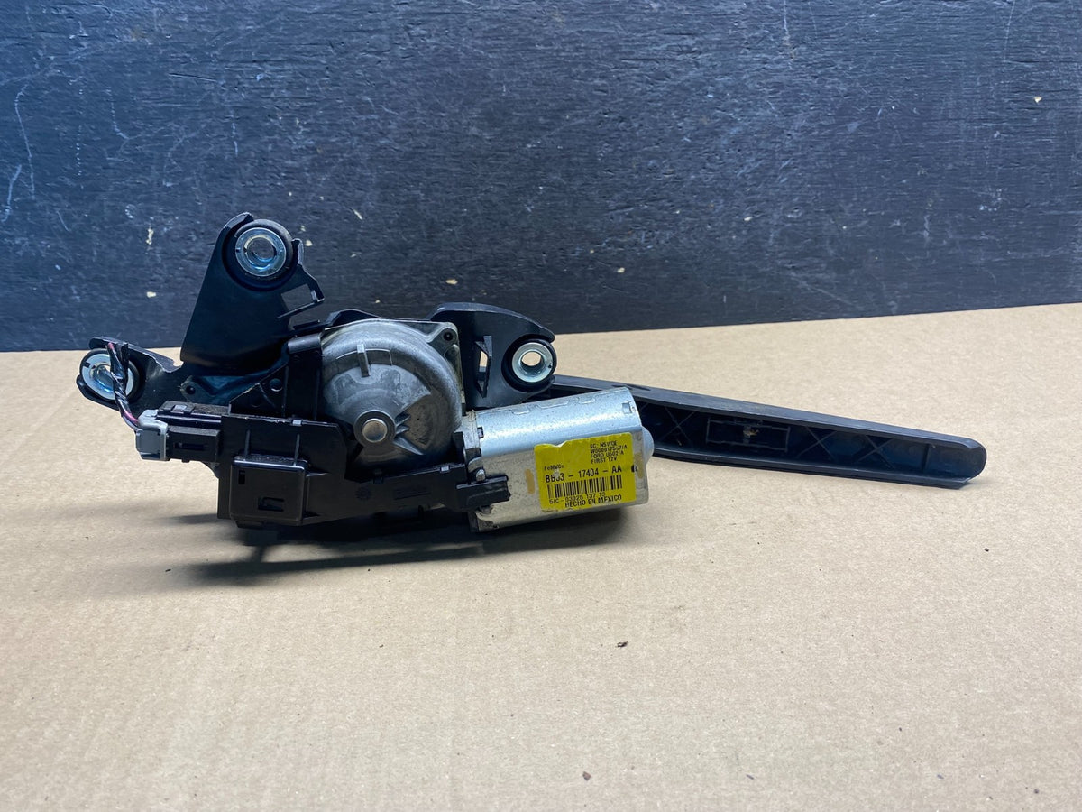 2011 to 2019 Ford Explorer Rear Windshield Wiper Motor AG9629 DG5