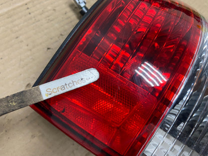 2001 2002 2003 Toyota Sienna Right Passenger Rh Side Tail Light AH2553 DW3