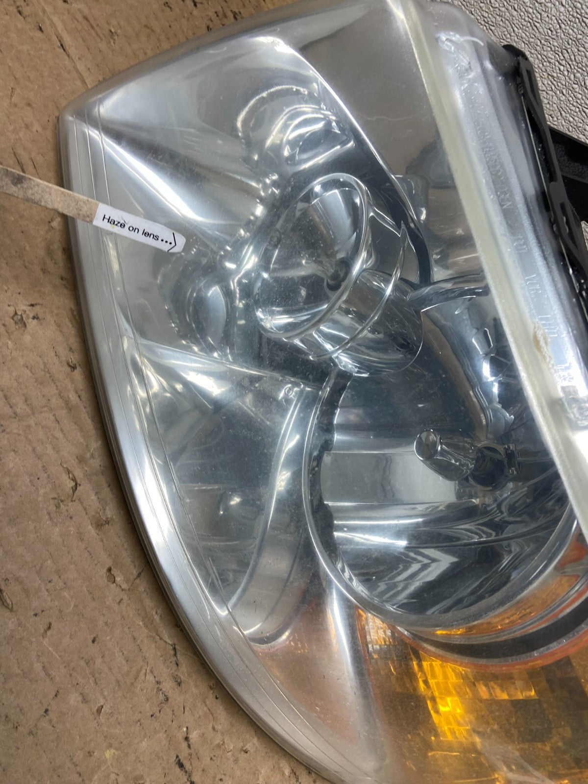 2003 - 2006 Ford Expedition Left Driver LH Side Headlight Halogen Oem AB5343 DW4
