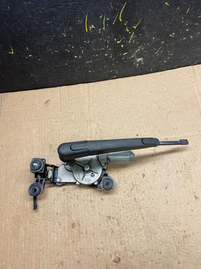 2012 - 2017 Hyundai Veloster Rear Glass Windshield Wiper Motor z1592 DG0