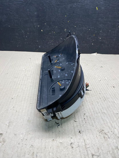 2002 - 2005 Mercedes ML500 ML350 Instrument Cluster Speedometer o3428 DG2