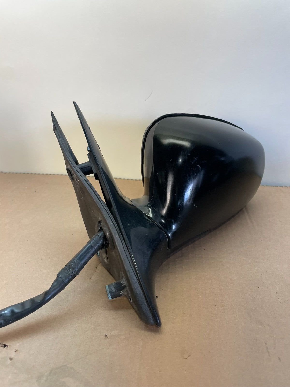 2004 to 2011 Lincoln Town Car Left Driver LH View Heated Door Mirror AH8586 DG1