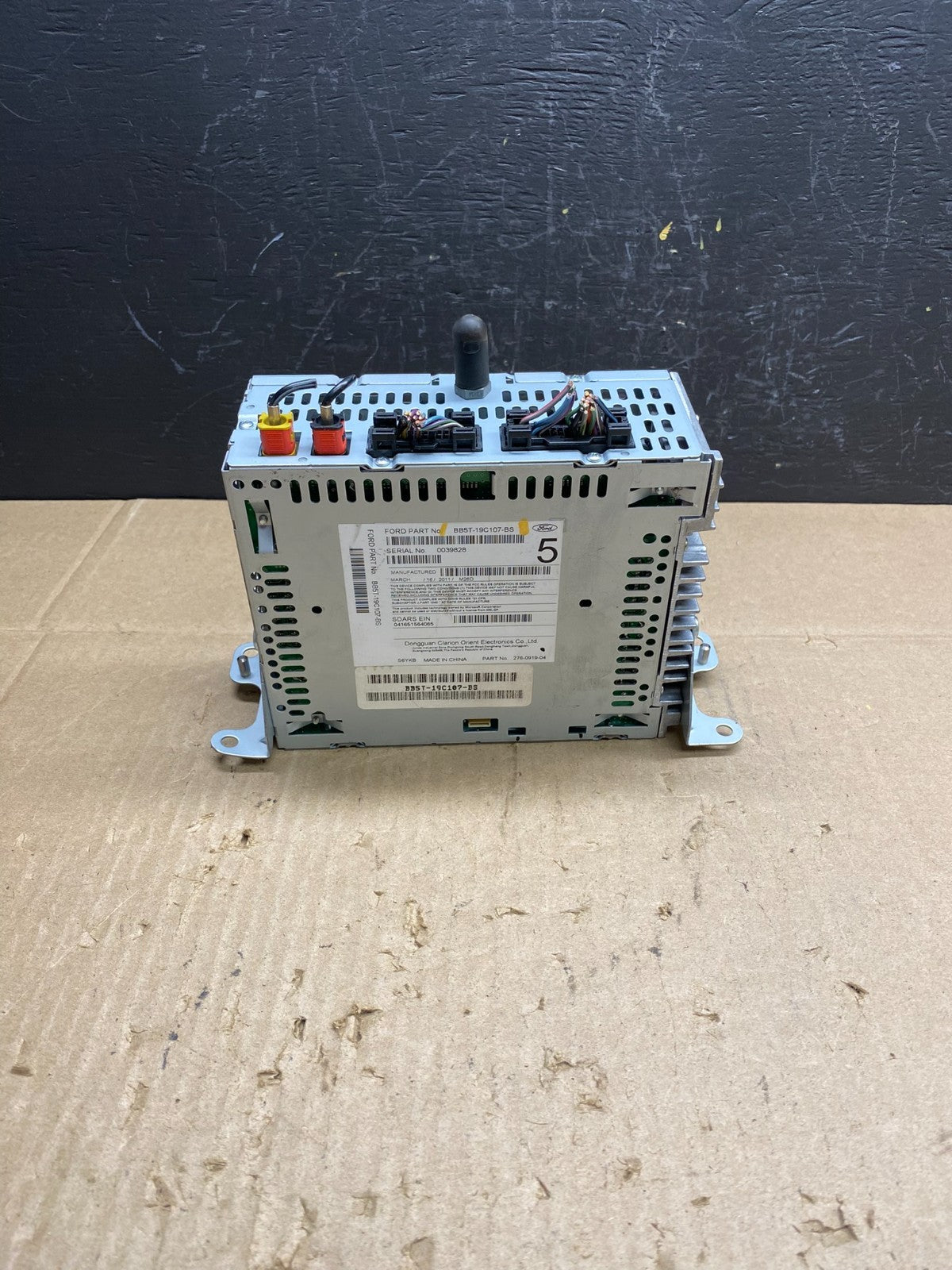 2011 2015 Ford Explorer Audio Equipment Radio Receiver AM FM CD ab9558 DG3