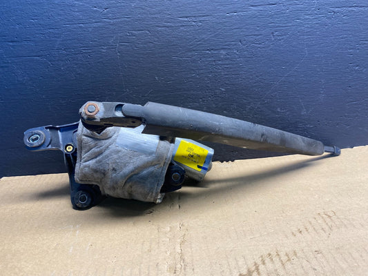 2011 to 2019 Ford Explorer Rear Windshield Wiper Motor OEM ab7392 DG0