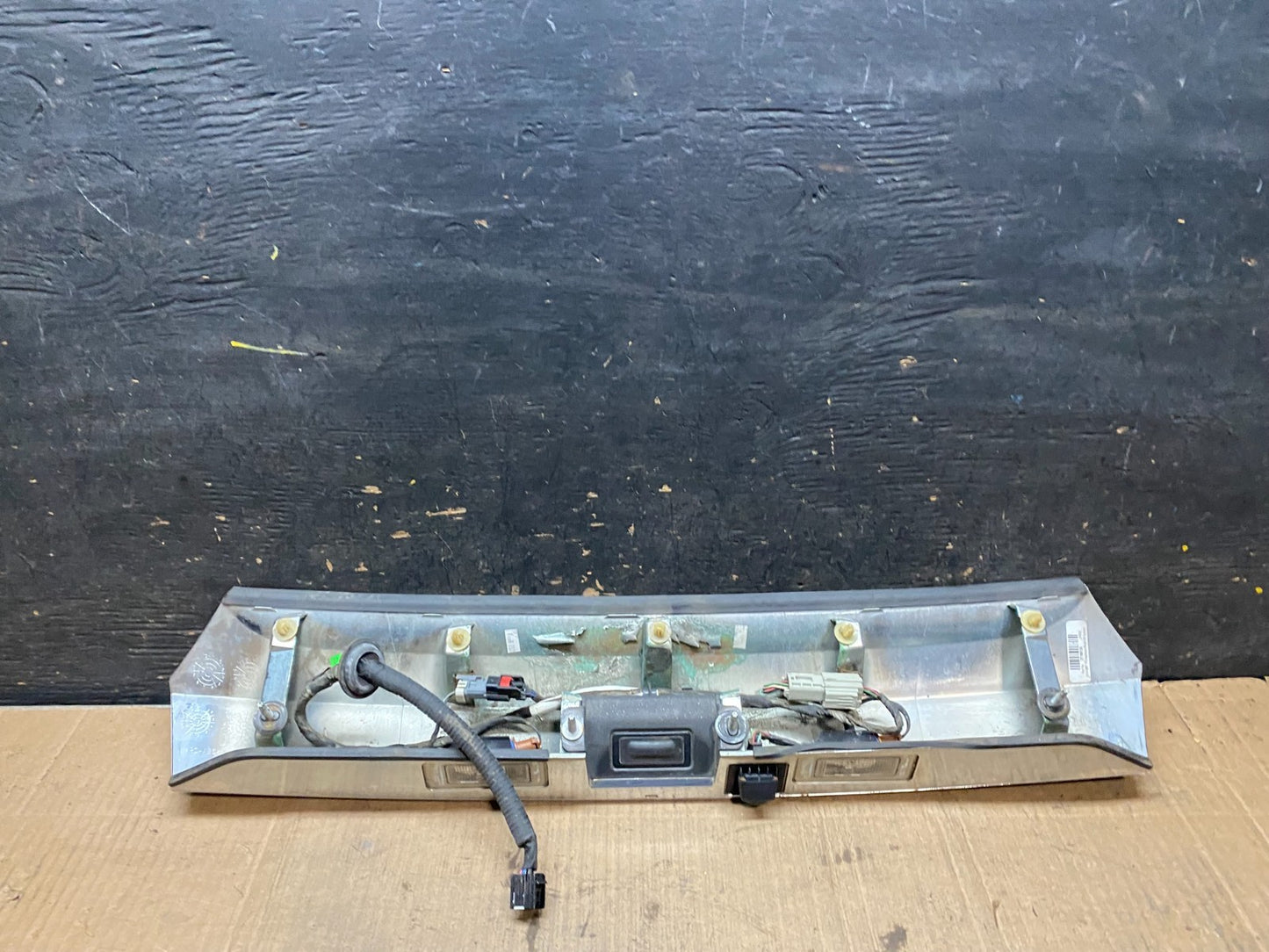 2010-2015 Gmc Terrain LiftGate Handle Trim Back Up Camera Chrome Panel T4130 DG7