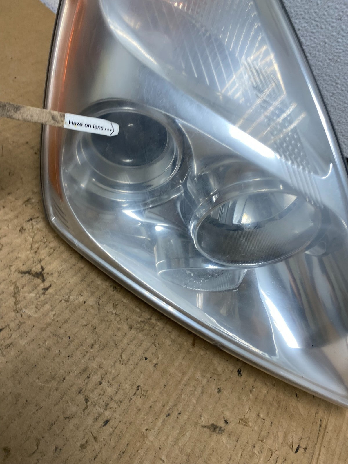 2008-2012 Kia Sedona Right Passenger RH Side Headlight Halogen DEPO AC7783 DW4