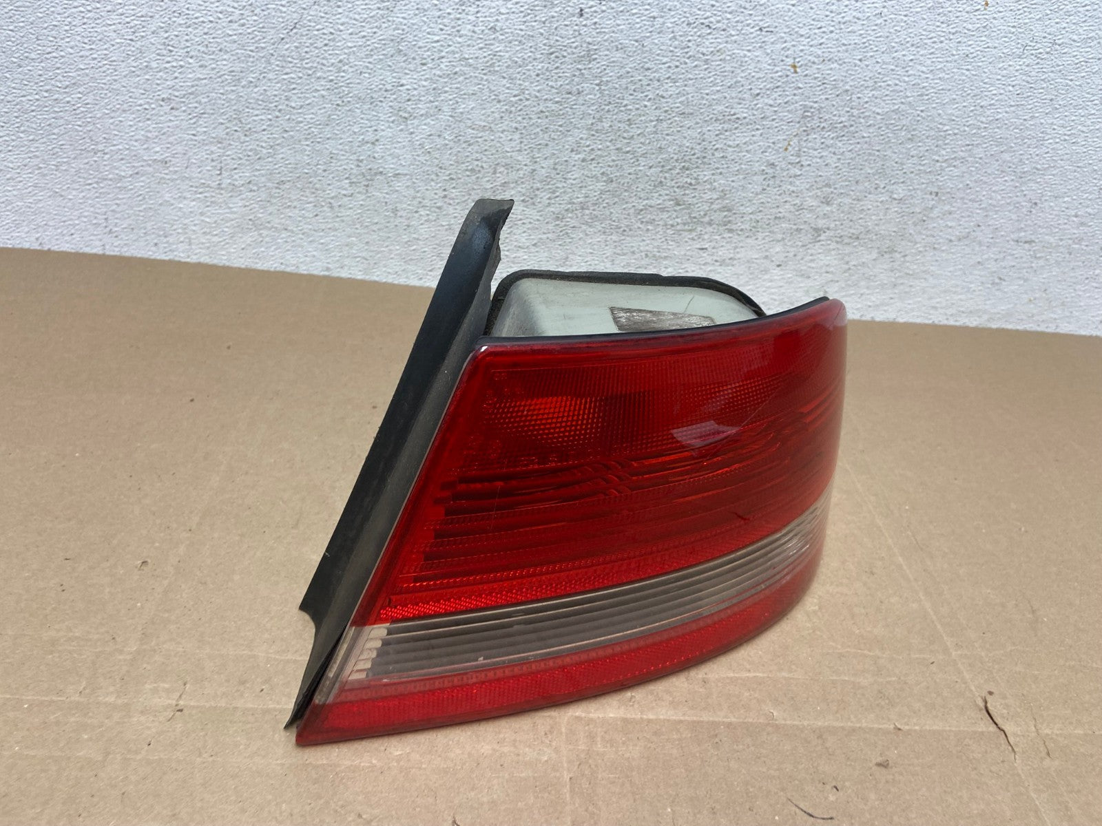 2003 to 2007 Saab 9-3 Right Passenger RH Side Tail Light AE4931 LK2