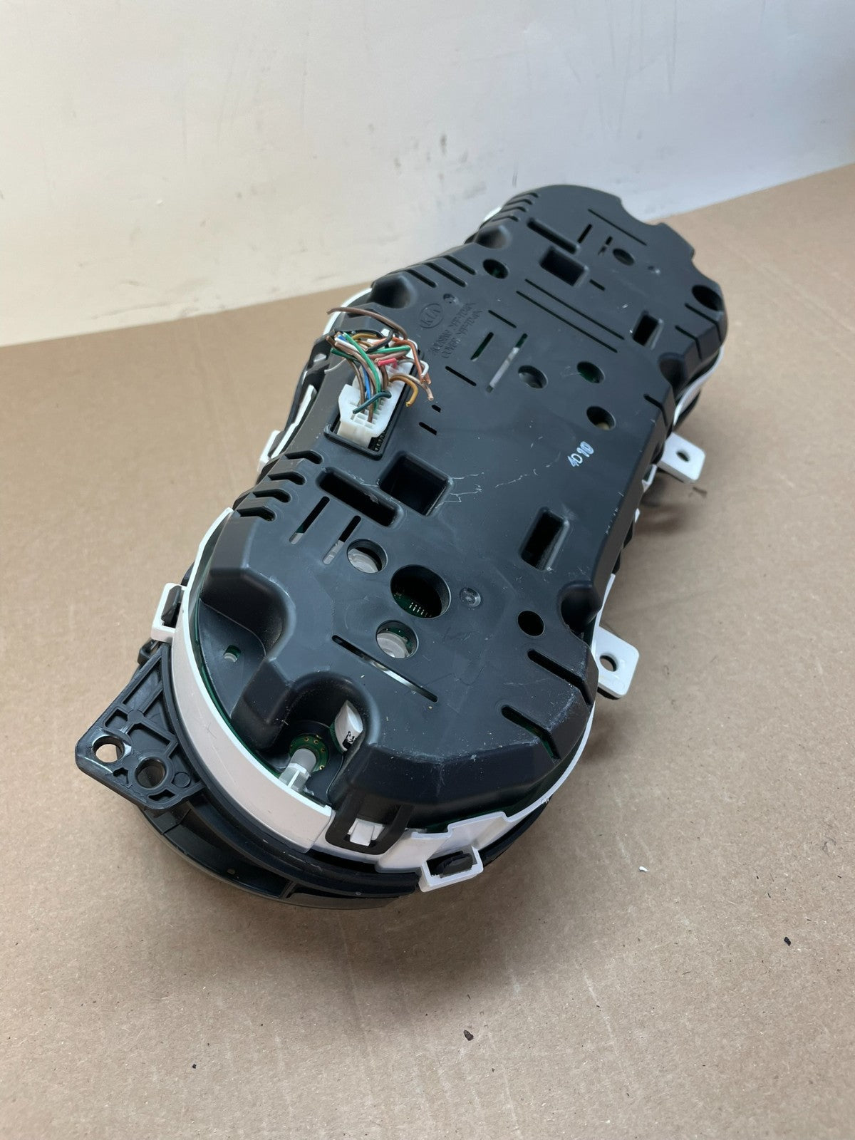 2014 to 2015 Kia Optima Speedometer Cluster Gauge AJ0880 DW4