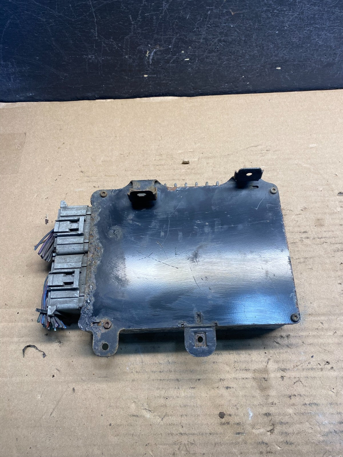 2002 Dodge Caravan Engine Control Unit ECU Module AE2139 DW1