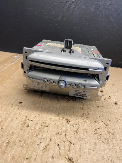 2008-2009 BMW Mini Cooper Clubman Info Radio Display  OEM AB5747 DG0