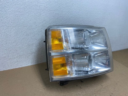 2007 to 2014 Chevrolet Silverado Right Passenger RH Side Headlight AF4645 LK2