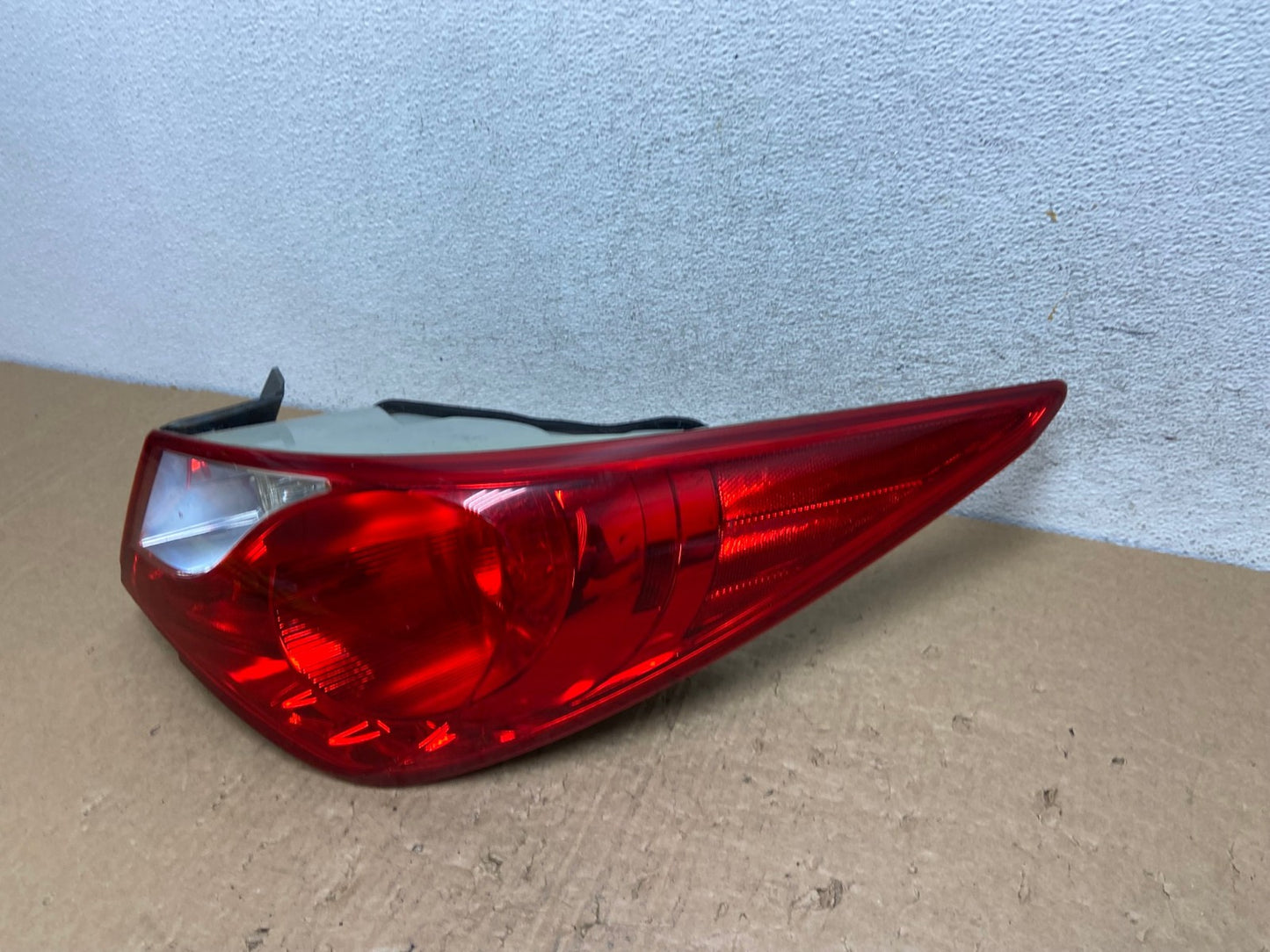 2011 2012 2013 Hyundai Sonata Right Passenger RH Tail Light AF8035 LK1