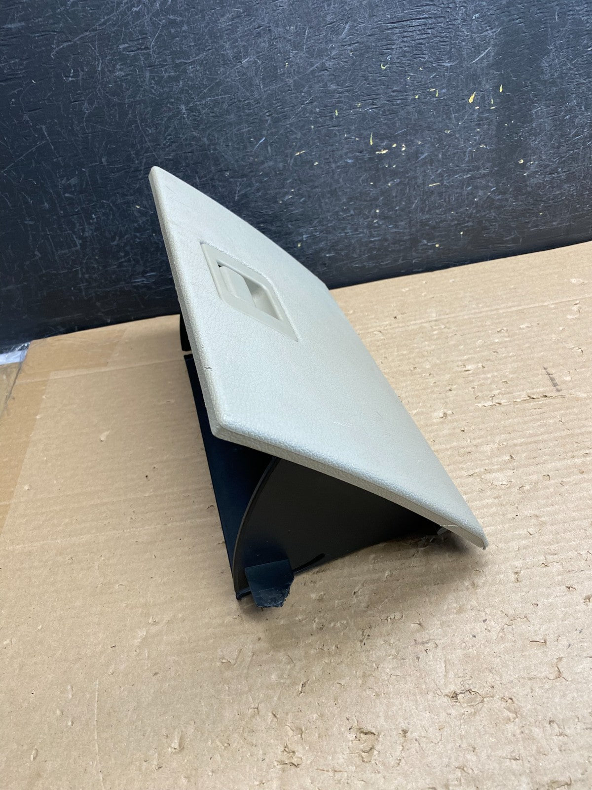 2006 to 2010 Ford Explorer Front Right Passenger Storage Glove Box ag6245 DG1