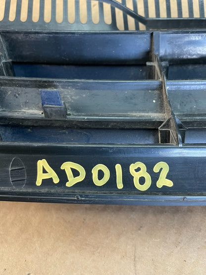 2004 to 2009 Volkswagen Golf MK5 Front Bumper Grill Grille 1k0853655 AD0182 DG6