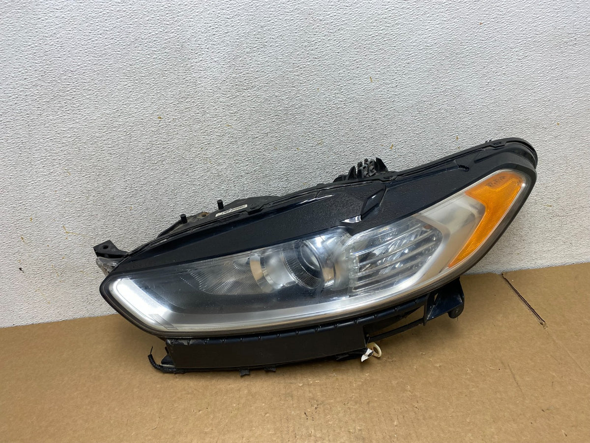 2013 to 2016 Ford Fusion Left Driver Lh Side Headlight AI3302 DW0