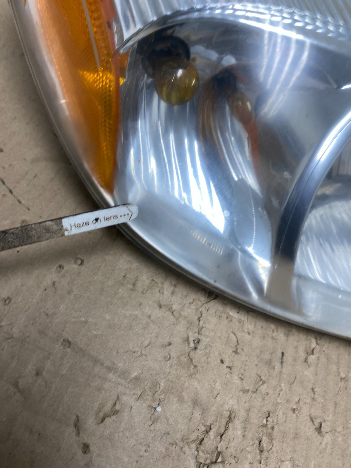 2000 to 2007 Ford Taurus Right Passenger RH Side Halogen Headlight AI2447 DW4