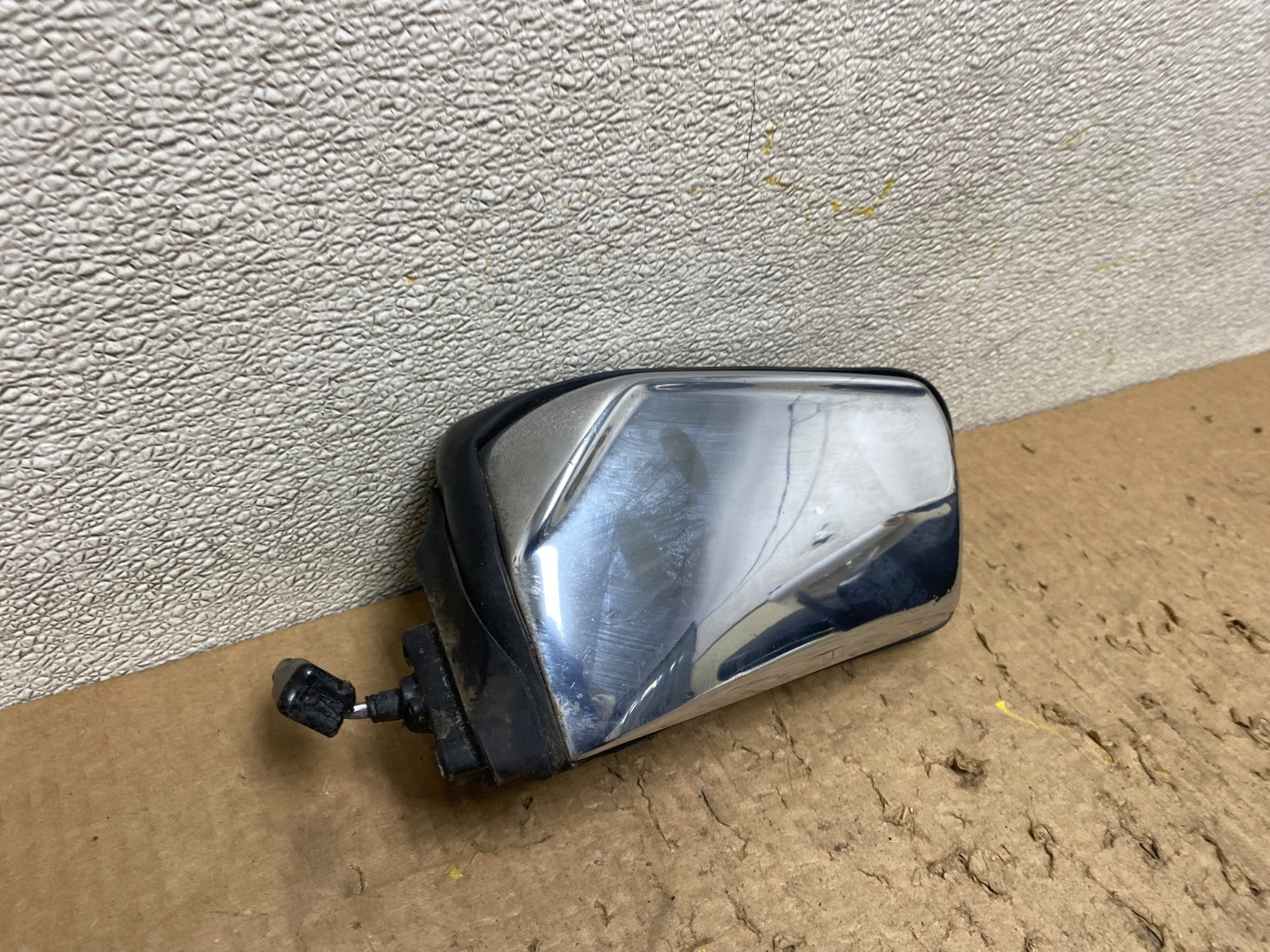 1972-1989 Mercedes R107 450SL 380SL Left LH View Door Mirror OE W8261 PS2