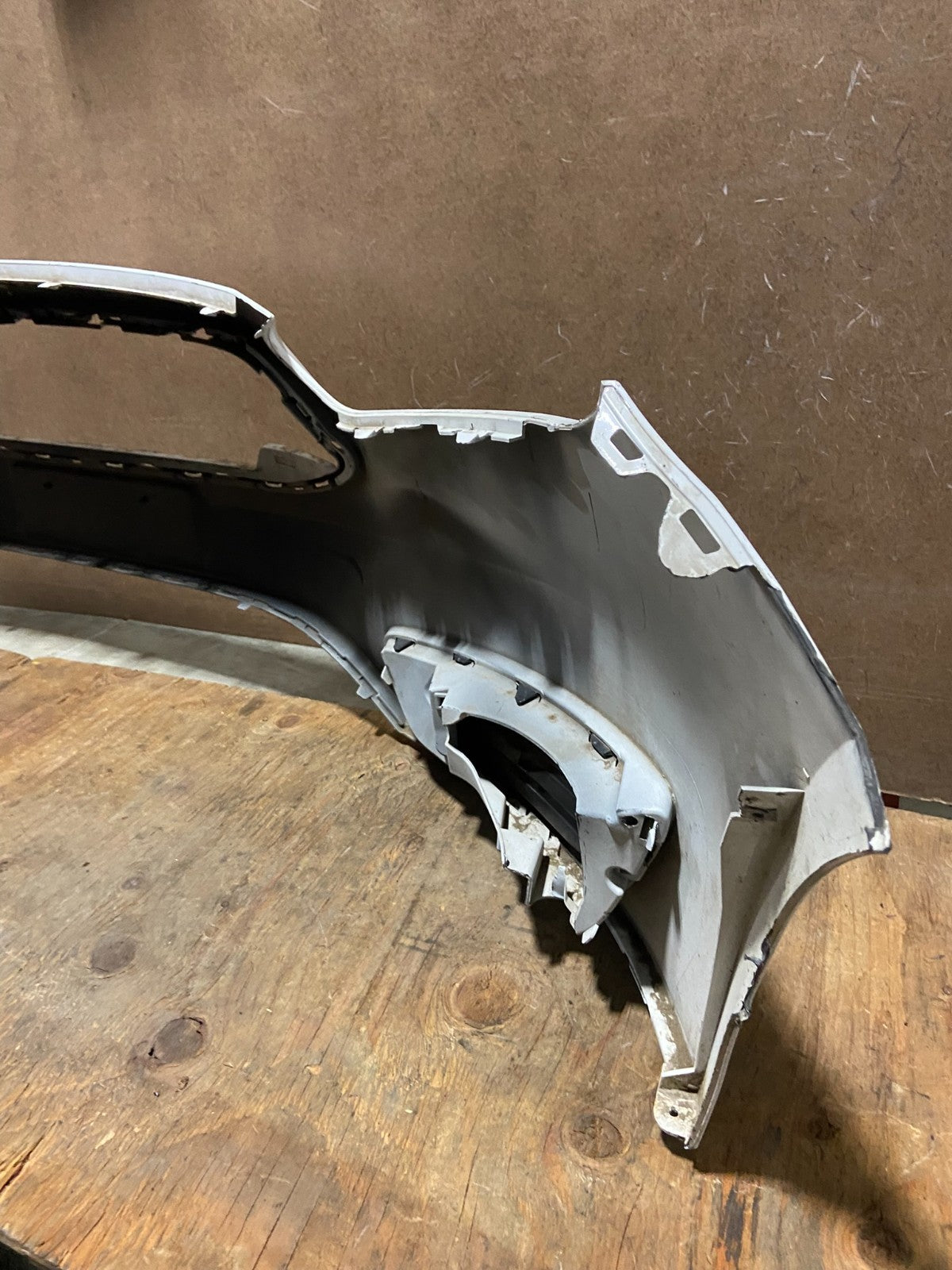 2015 to 2018 Ford Focus S/SE/SE Tow Hook Hole Front Bumper Cover AB78514