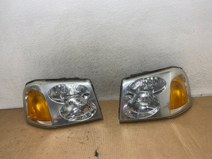 2002 to 2009 Gmc Envoy Left+Right Set Headlights Halogen AI8748 DW0