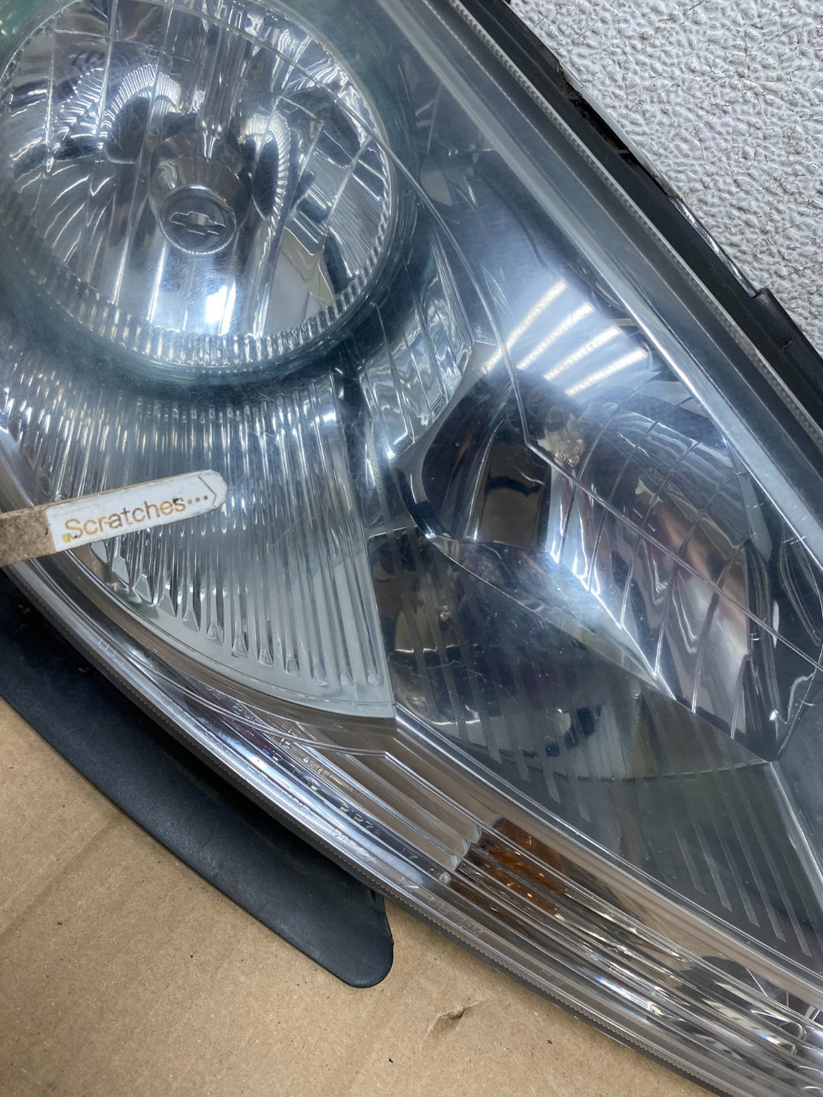 2008 to 2012 Chevrolet Malibu Left+Right Side Set Headlights AI1149 DW4