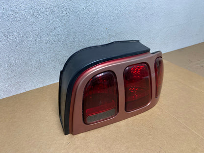 1996 1997 1998 Ford Mustang Right Passenger RH Side Tail Light AE2921 LK2