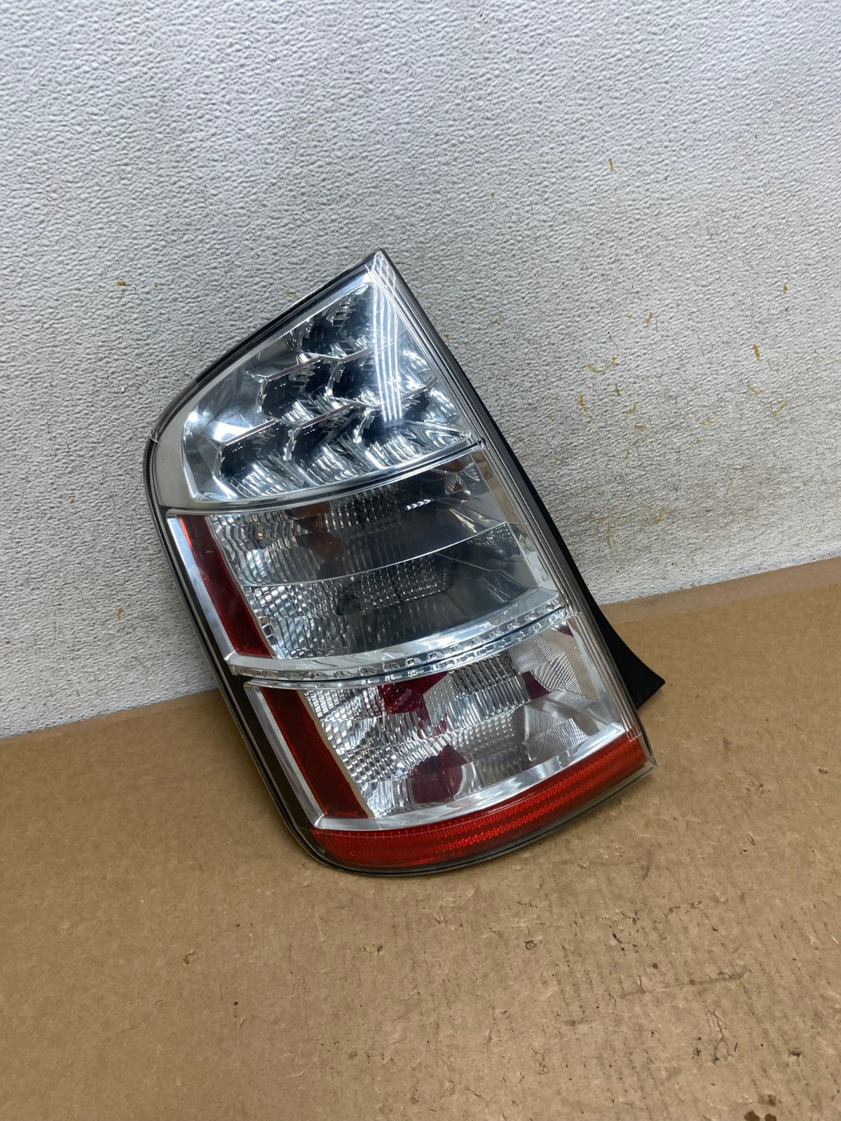 2006 2007 2008 2009 Toyota Prius Tail Light Left Driver LH AI3448 LK2