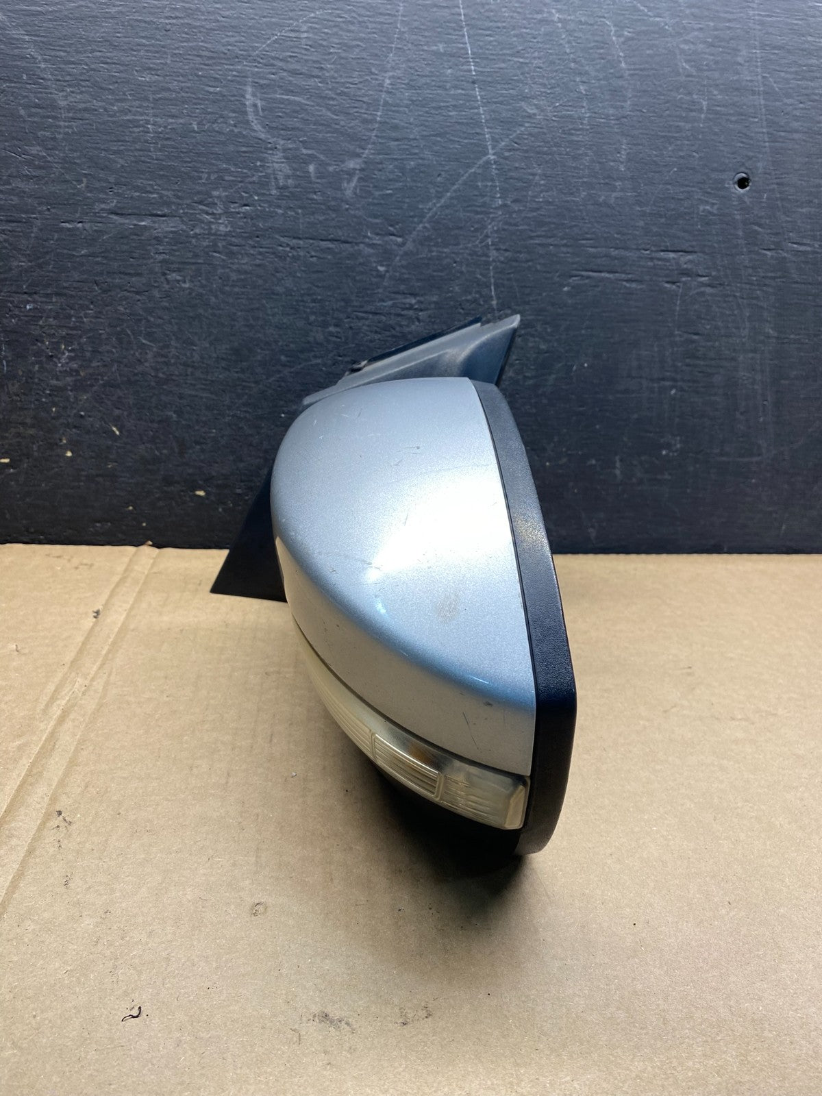 2015 to 2018 Ford Focus Left Driver View Door Turn Signal Mirror AG3667 DW9