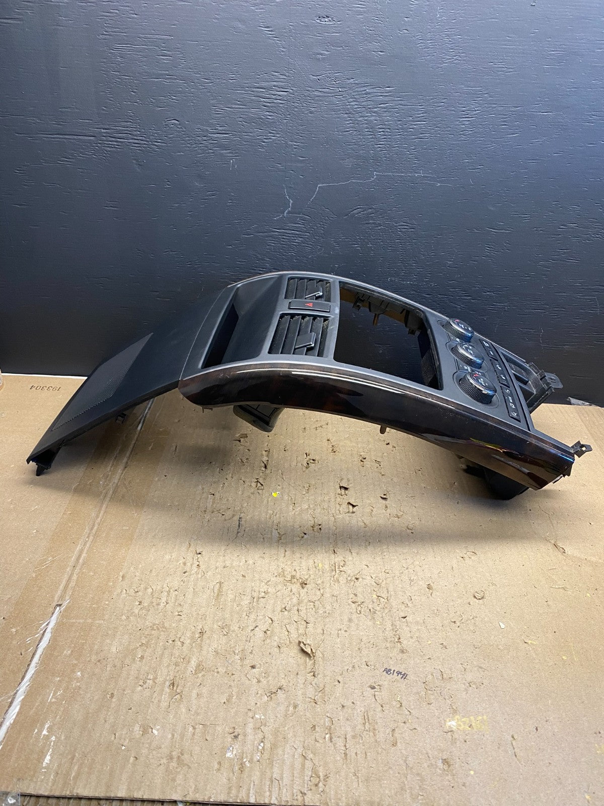 2010 - 2015 Mazda CX-9 Radio Dash Trim Bezel W/Vent AC Climate Control AB5677 DG2